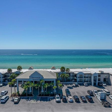 Ramada By Wyndham Panama City Beach / Beachfront Extérieur photo
