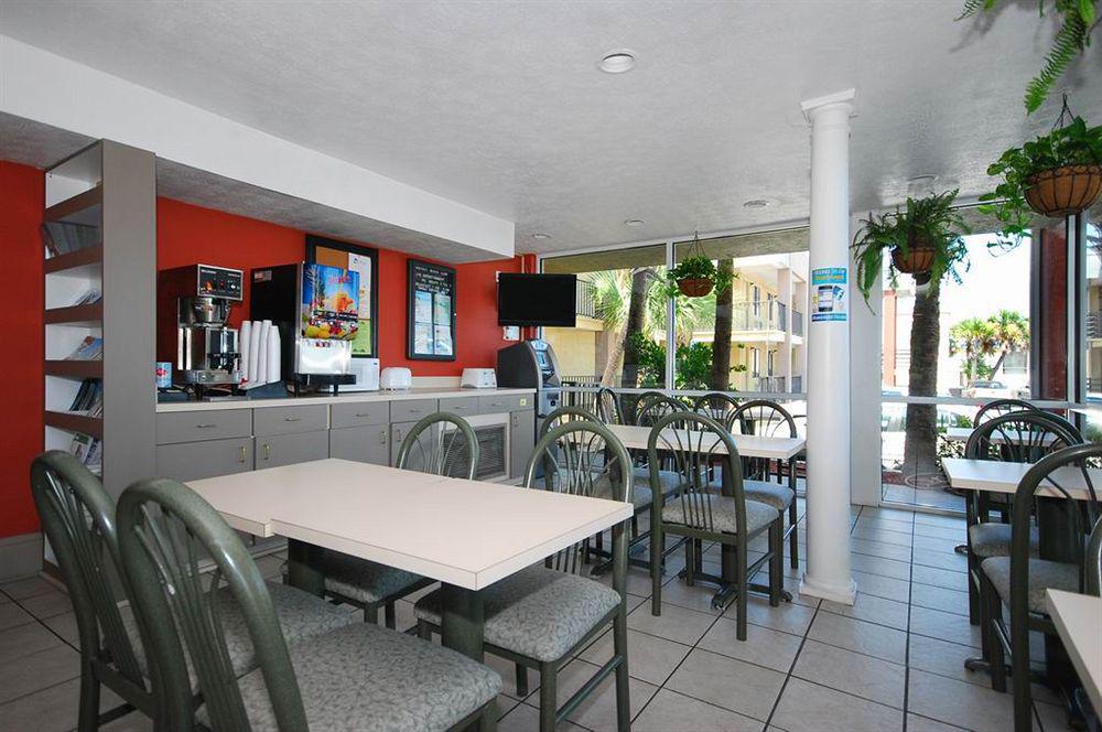 Ramada By Wyndham Panama City Beach / Beachfront Extérieur photo
