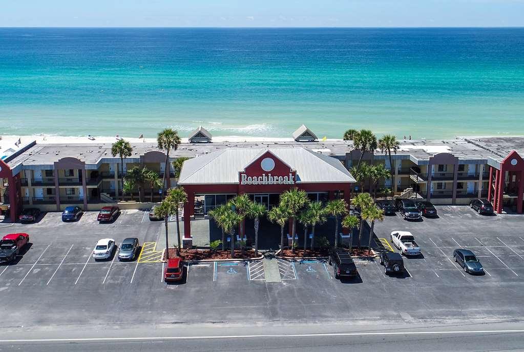 Ramada By Wyndham Panama City Beach / Beachfront Extérieur photo