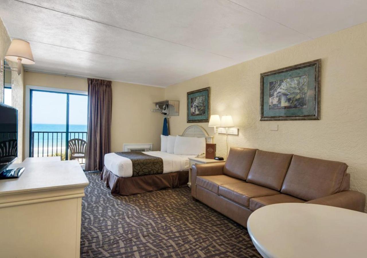Ramada By Wyndham Panama City Beach / Beachfront Extérieur photo