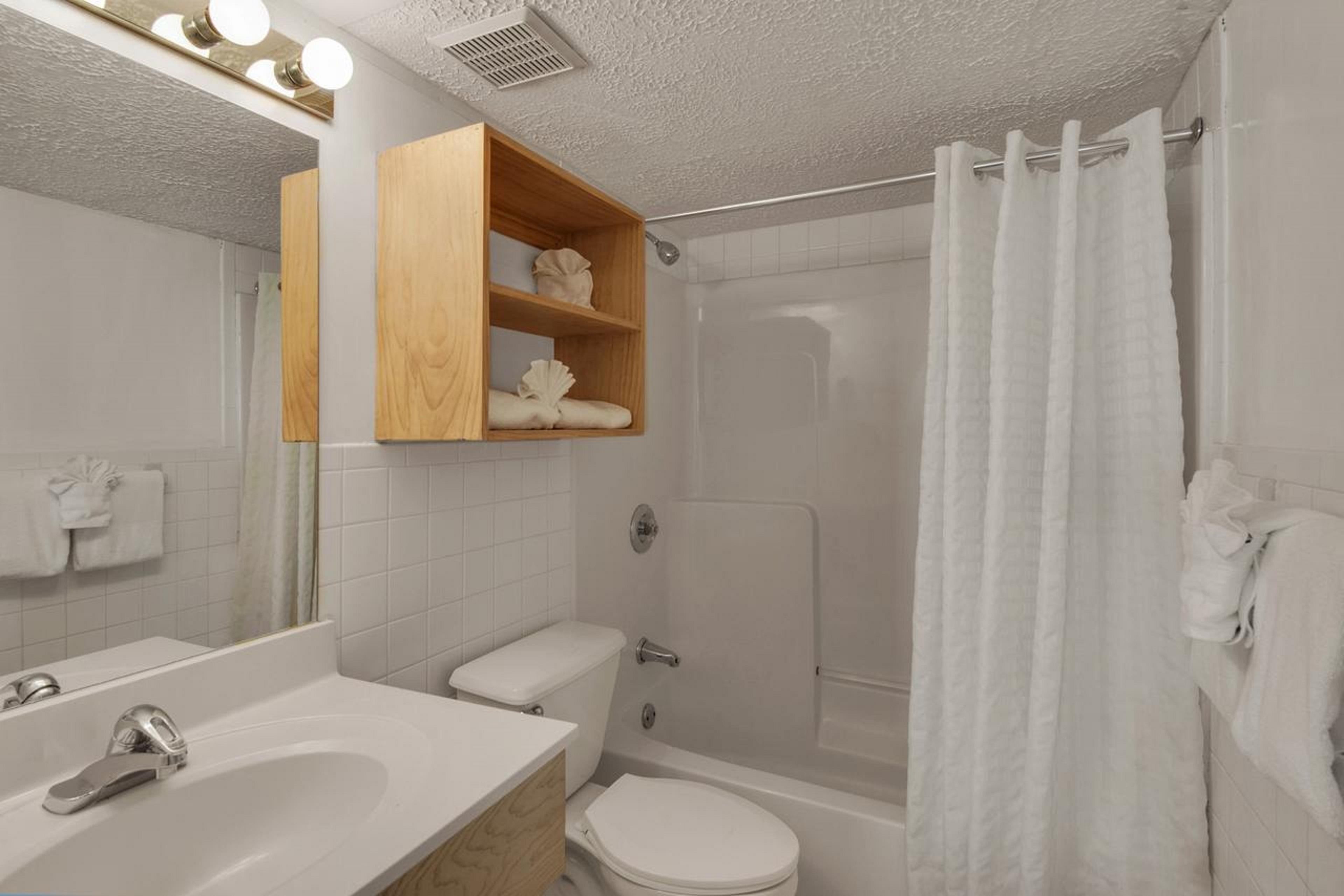 Ramada By Wyndham Panama City Beach / Beachfront Extérieur photo