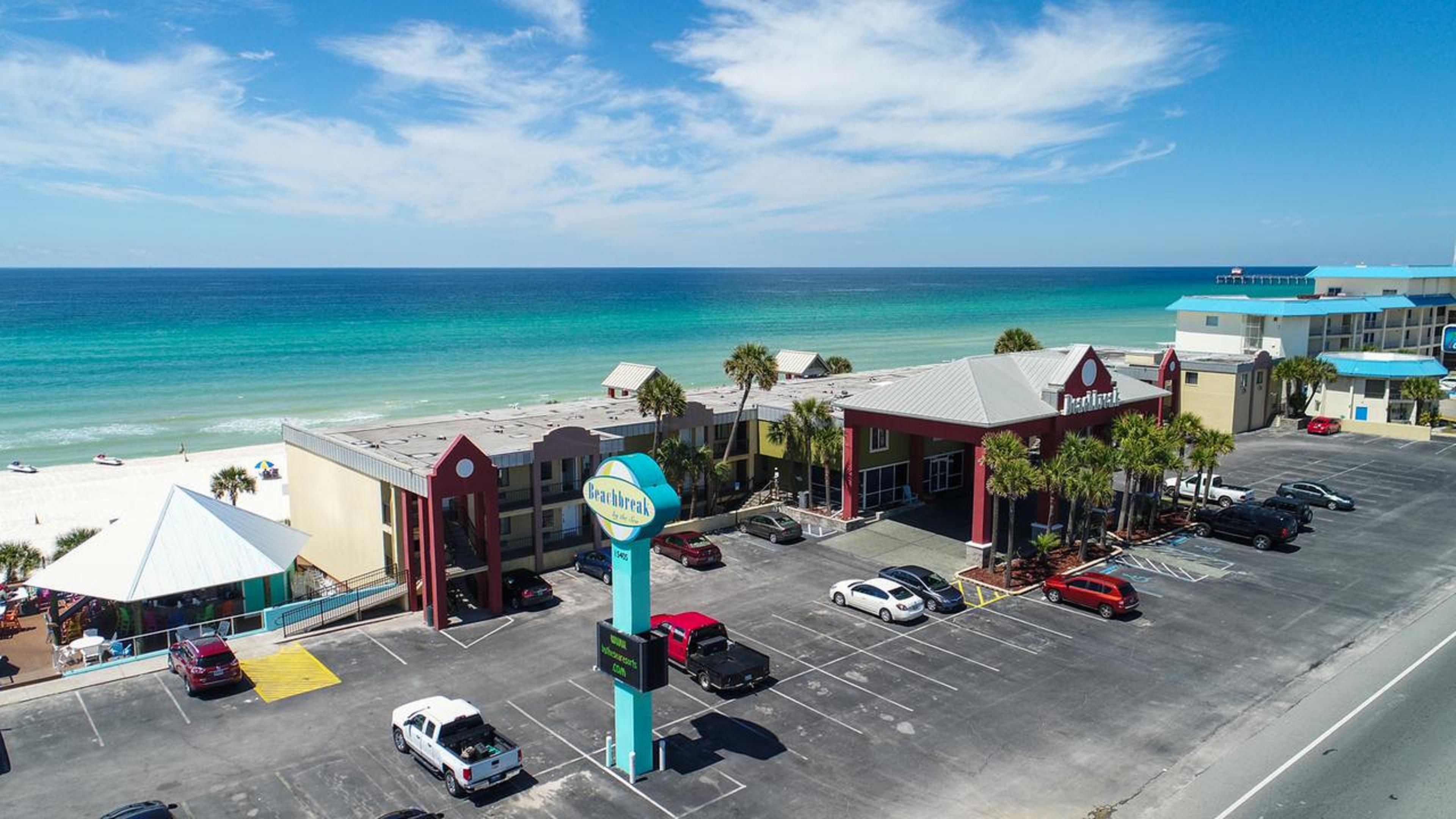 Ramada By Wyndham Panama City Beach / Beachfront Extérieur photo